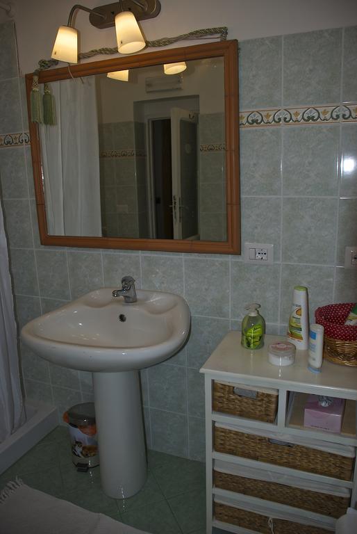 B&B Mery Lho Aprilia Zimmer foto